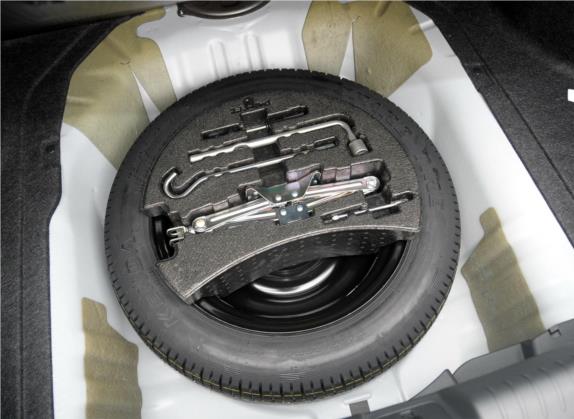 思域 2014款 1.8L 自动舒适版 其他细节类   备胎