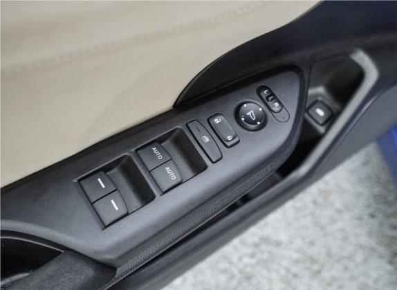 思域 2016款 180TURBO CVT舒适版 车厢座椅   门窗控制