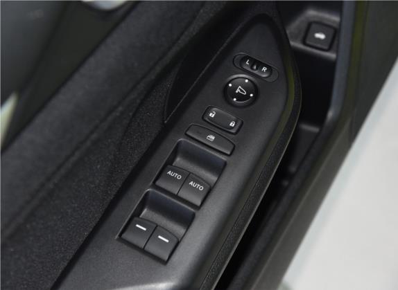 思域 2019款 220TURBO CVT燃动版 国V 车厢座椅   门窗控制
