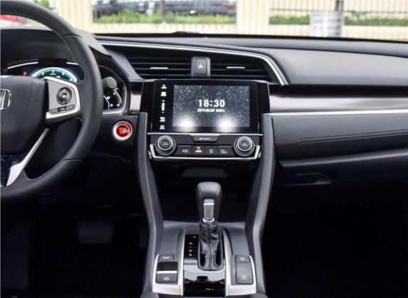 思域 2019款 220TURBO CVT劲擎版 国VI 中控类   中控台