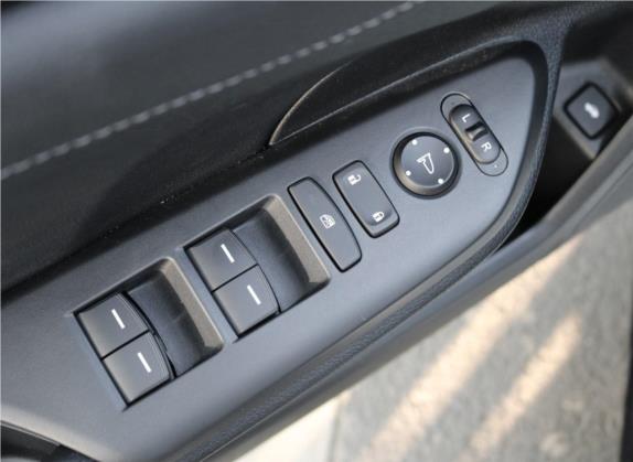 思域 2019款 220TURBO CVT燃擎版 国VI 车厢座椅   门窗控制