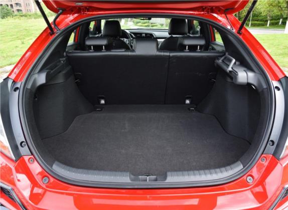 思域 2021款 HATCHBACK 220TURBO CVT劲擎控 车厢座椅   后备厢