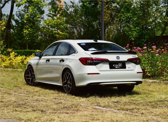 思域 2023款 2.0L e:HEV 劲速版 外观   斜后