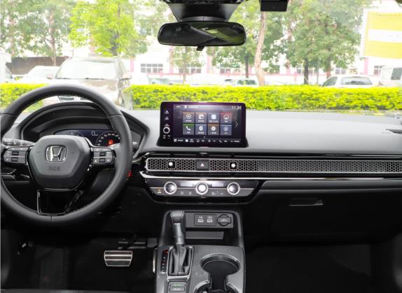 2023款 HATCHBACK 240TURBO CVT极锐版 中控类   中控台