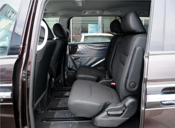 艾力绅 2012款 2.4L VTi豪华版 车厢座椅   后排空间