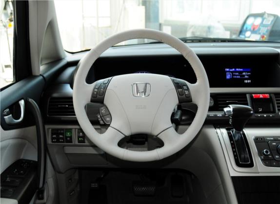 艾力绅 2012款 2.4L VTi-S尊贵版 中控类   驾驶位
