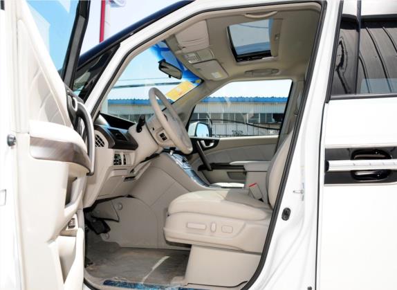 艾力绅 2012款 2.4L VTi-S尊贵版 车厢座椅   前排空间