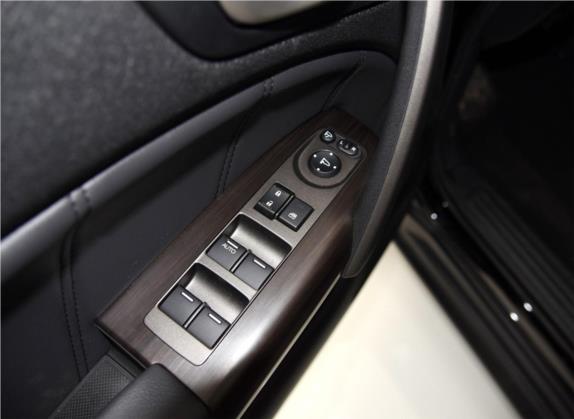 艾力绅 2015款 2.4L VTi豪华版 车厢座椅   门窗控制