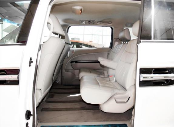 艾力绅 2015款 2.4L VTi-S尊贵版 车厢座椅   后排空间