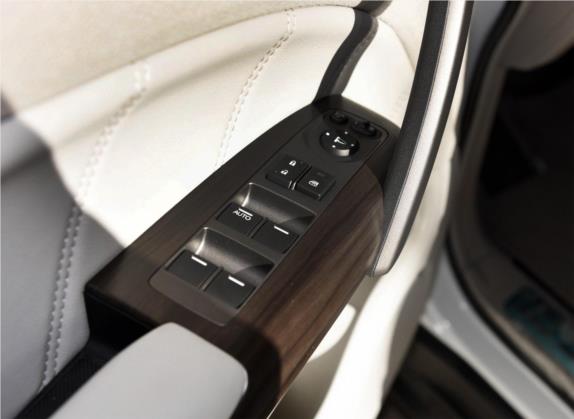 艾力绅 2015款 2.4L VTi-S尊贵版 车厢座椅   门窗控制