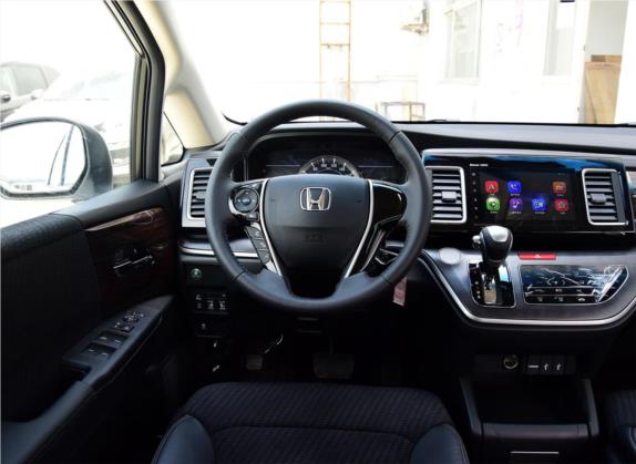 艾力绅 2016款 2.4L 经典版 中控类   驾驶位