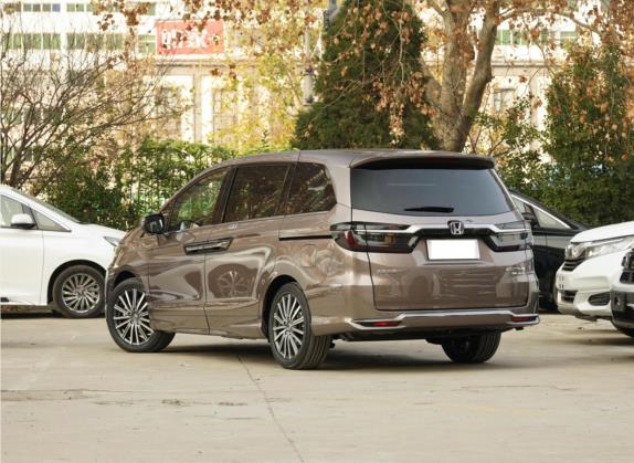 艾力绅 2022款 2.0L e:HEV 豪华版 外观   斜后