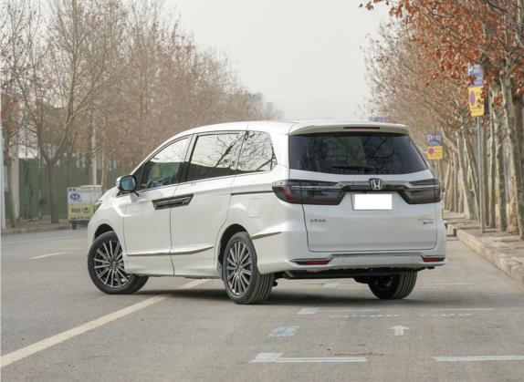 艾力绅 2022款 2.0L e:HEV 经典版 外观   斜后