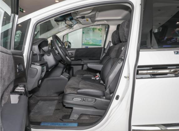 艾力绅 2022款 2.0L e:HEV 舒适版 车厢座椅   前排空间