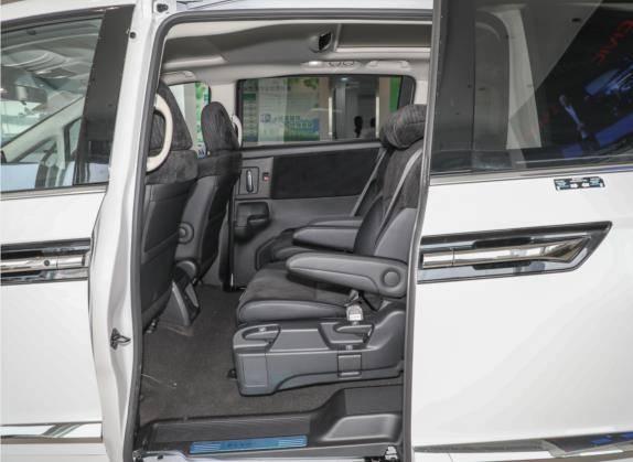 艾力绅 2022款 2.0L e:HEV 舒适版 车厢座椅   后排空间