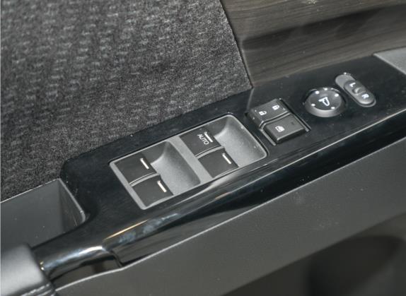 艾力绅 2022款 2.0L e:HEV 舒适版 车厢座椅   门窗控制