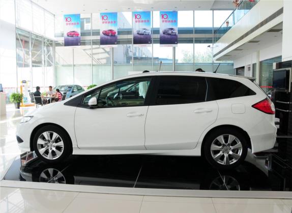 杰德 2013款 1.8L 自动舒适版 5座 外观   正侧
