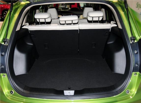 杰德 2014款 1.8L CVT豪华尊享版 5座 车厢座椅   后备厢