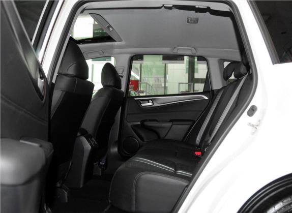 杰德 2014款 1.8L CVT豪华版 5座 车厢座椅   后排空间
