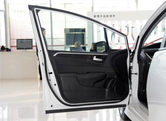 杰德 2016款 1.8L 自动舒适版 5座 车厢座椅   前门板