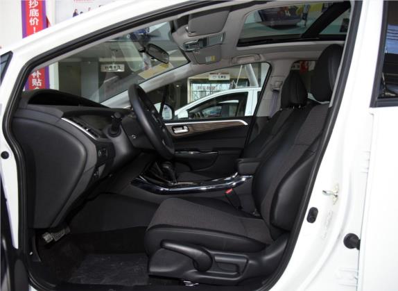 杰德 2017款 210TURBO CVT风尚版 5座 车厢座椅   前排空间