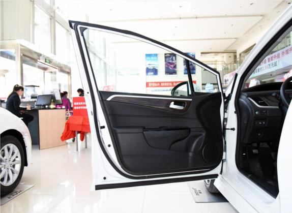 杰德 2017款 210TURBO CVT风尚版 5座 车厢座椅   前门板