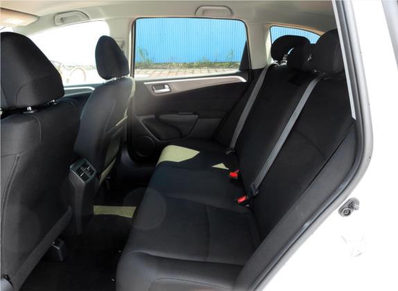 杰德 2017款 1.8L 自动经典版 5座 车厢座椅   后排空间