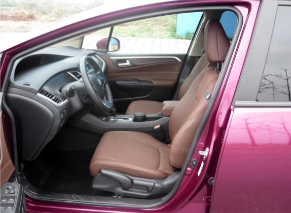 杰德 2017款 1.8L 自动舒适版 6座 车厢座椅   前排空间