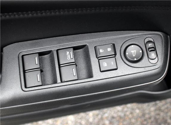 杰德 2020款 1.8L 自动舒适版 车厢座椅   门窗控制