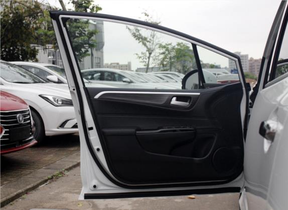 杰德 2020款 210TURBO CVT豪华版 车厢座椅   前门板
