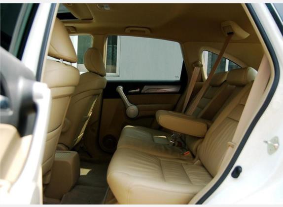 本田CR-V 2007款 2.4L 自动四驱豪华版 车厢座椅   后排空间