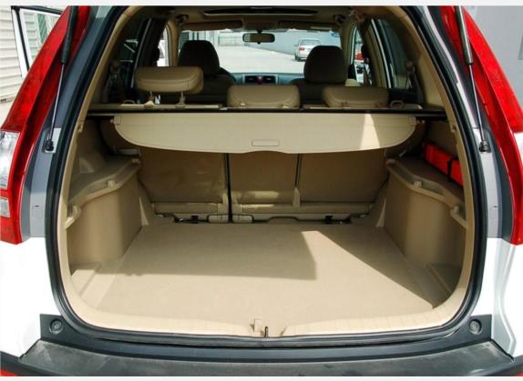 本田CR-V 2007款 2.4L 自动四驱豪华版 车厢座椅   后备厢