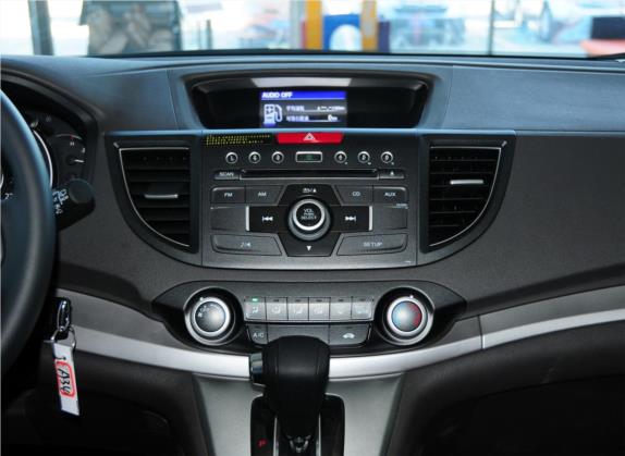 本田CR-V 2012款 2.0L 四驱经典版 中控类   中控台