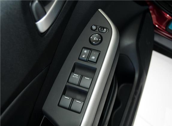 本田CR-V 2012款 2.4L 四驱尊贵版 车厢座椅   门窗控制