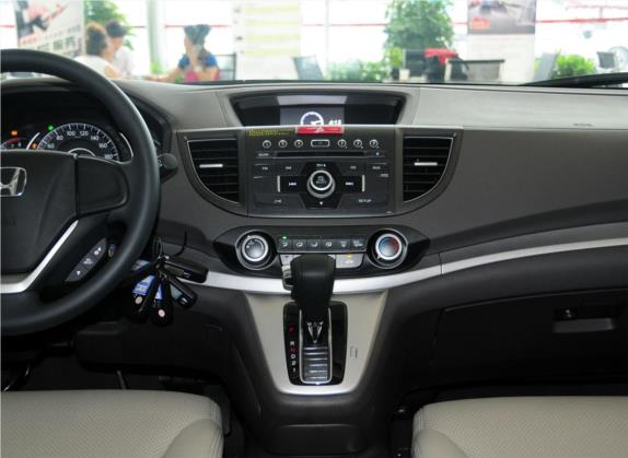 本田CR-V 2013款 2.0L 两驱经典版 中控类   中控台