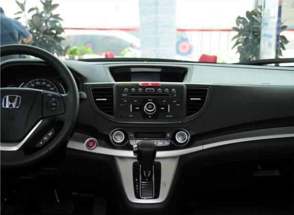本田CR-V 2013款 2.4L 两驱豪华版 中控类   中控台