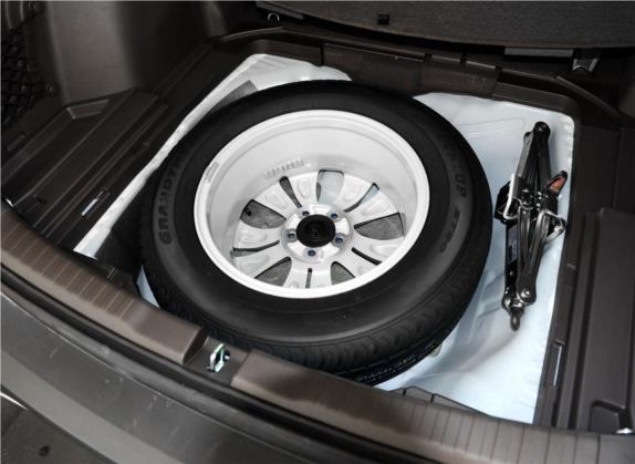 本田CR-V 2013款 2.4L 四驱豪华版 其他细节类   备胎
