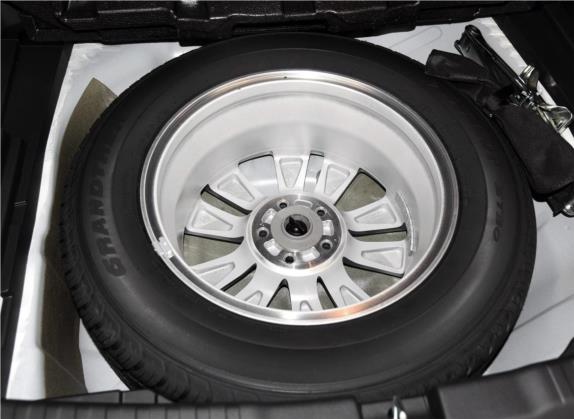 本田CR-V 2015款 2.0L 两驱风尚版 其他细节类   备胎