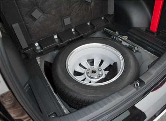 本田CR-V 2015款 2.0L 四驱风尚版 其他细节类   备胎