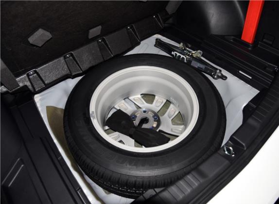 本田CR-V 2015款 2.4L 四驱豪华版 其他细节类   备胎