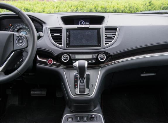 本田CR-V 2015款 2.4L 四驱尊贵版 中控类   中控台