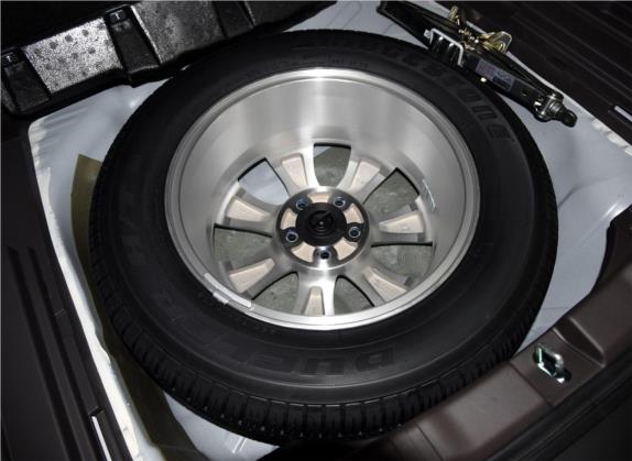 本田CR-V 2015款 2.0L 两驱经典版 其他细节类   备胎