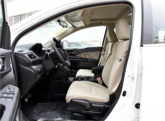 本田CR-V 2016款 2.0L 两驱都市版 车厢座椅   前排空间