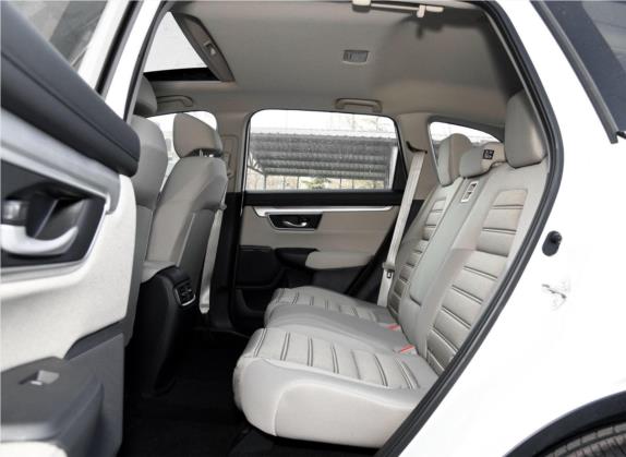 本田CR-V 2017款 240TURBO 手动两驱经典版 车厢座椅   后排空间