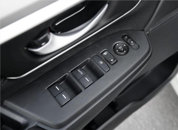 本田CR-V 2019款 锐·混动 2.0L 两驱净速版 国VI 车厢座椅   门窗控制
