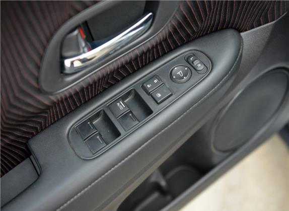 本田XR-V 2015款 1.5L LXi CVT经典版 车厢座椅   门窗控制