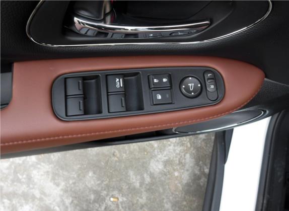 本田XR-V 2017款 1.8L VTi CVT豪华版 车厢座椅   门窗控制