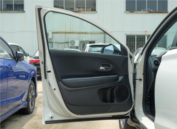 本田XR-V 2019款 1.5L 手动经典版 国V 车厢座椅   前门板