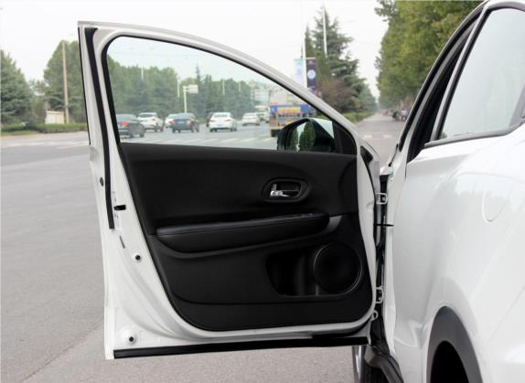 本田XR-V 2019款 1.5L CVT经典版 国VI 车厢座椅   前门板