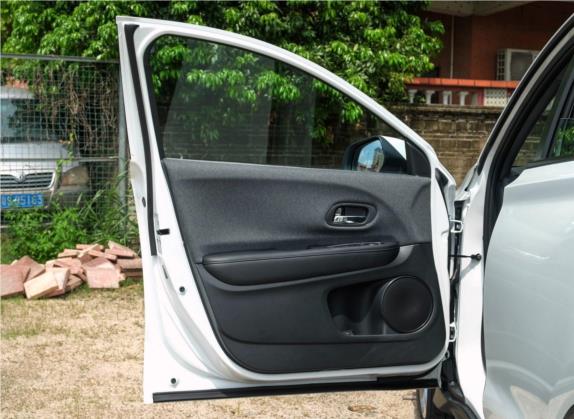 本田XR-V 2019款 1.5L CVT舒适版 国VI 车厢座椅   前门板
